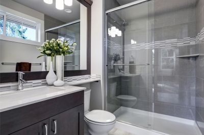 Ensure Safety with Shower Door Repair!